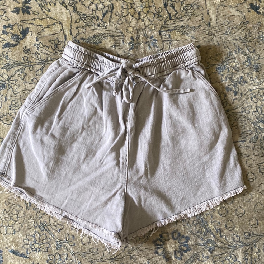 Wilfred Free Aritzia Grey Cotton Shorts XXS